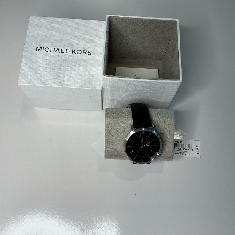 MICHAEL KORS BLAKE SILVER MEN'S WATCH - Picture 7 of 7